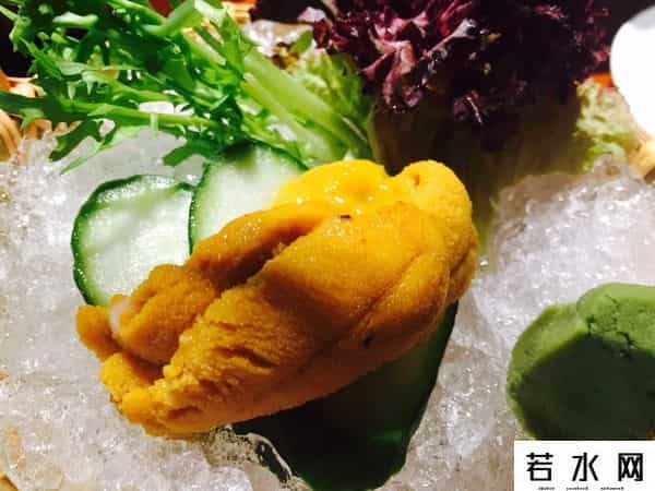 沈一点,在香港夜夜排队,在北京王思聪再三光顾,这家火锅店有点意思