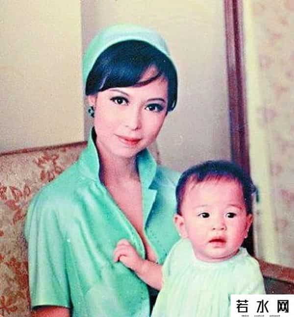 狄娜之女天如,香港首位申请破产的人，女儿变身成儿子，奇女子狄娜的传奇人生路