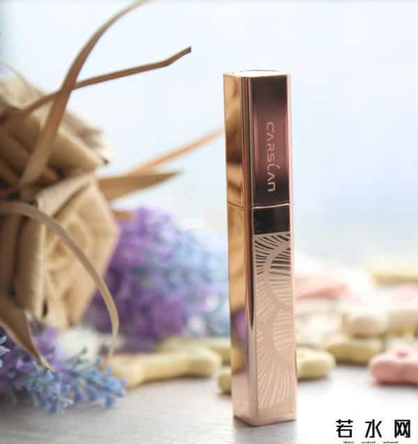 雅蔻官网,「踏雪」口红试色篇:唇唇欲动,绽放唇美年华