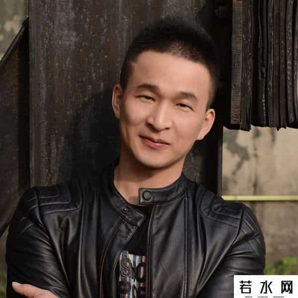 怒放摇滚,11年前,农民工兄弟,翻唱汪峰歌曲爆火,登上春晚,如今怎样了