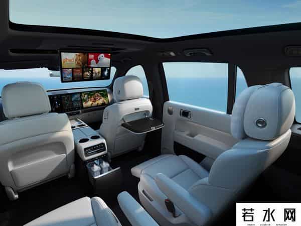 车载电视机,中控屏幕又大又好用,这四款车像极是“买电视”送的