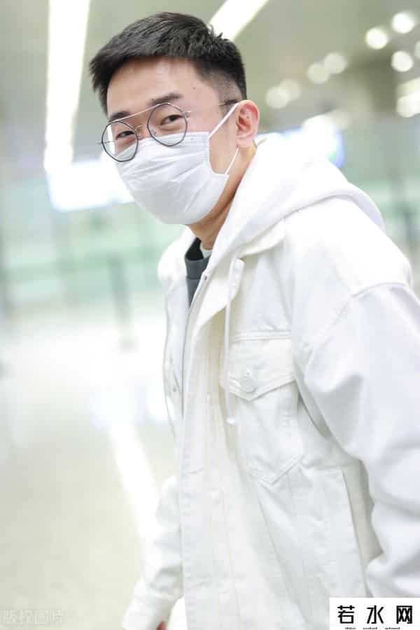 后舍,“网红鼻祖”后舍男孩:曾凭“对口型”火爆全网,如今怎么样了?