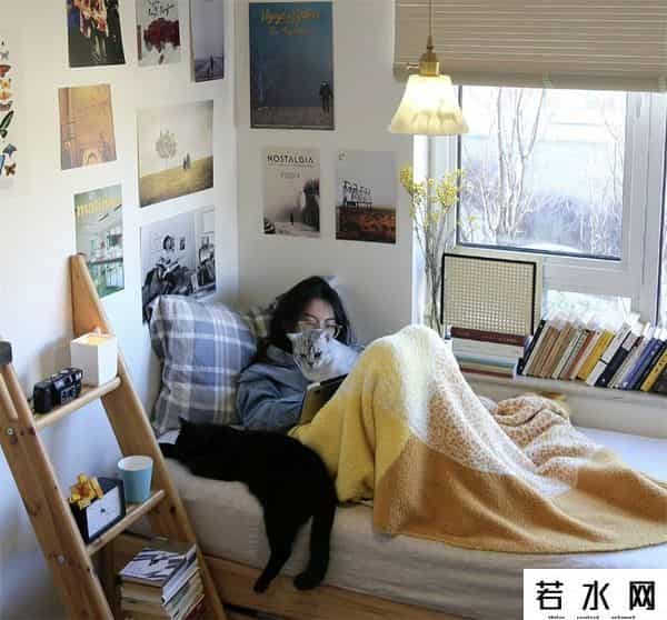 北京空间家,北京发现一位姑娘的4㎡卧室,空间逼仄,她却毫不在乎,太会布置