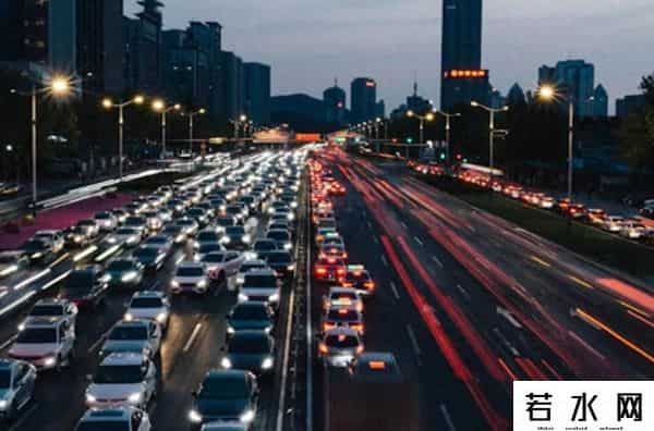 百度萝卜快跑,百度萝卜快跑的三重暴击：技术未熟、盈利无期、事故先行