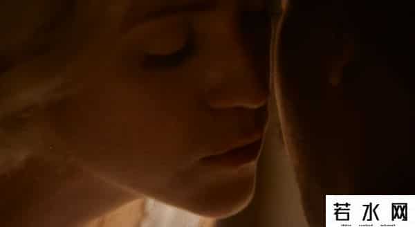 成人片场,这R级新片看得我头皮发麻