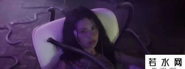 巨鳄战狂蟒,国产片烂出新高度,上演人蛇禁忌