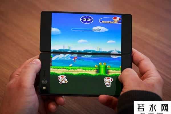 axon m,不喜欢全面屏?折叠双屏中兴Axon M上手