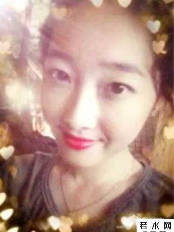 非主流新生代,迪丽热巴学生时期自拍曝光,太非主流,16岁时的造型看起来像46岁