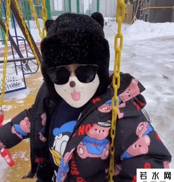 可爱屁,千万粉丝可爱屁露脸，却被网友说像球球，男友发声力挺女友