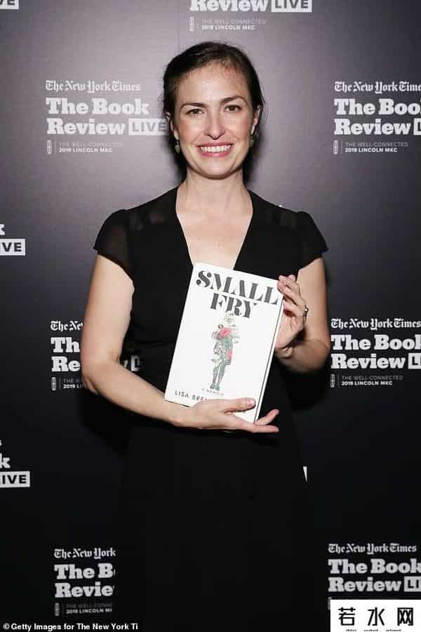 乔布斯遗产,乔布斯最宠爱美貌小女儿大婚在即!坐拥千亿遗产读名校当模特玩票