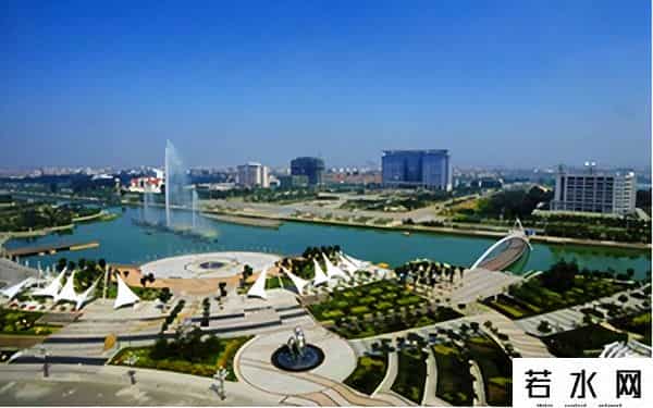 谁在喝35元一杯的县城咖啡