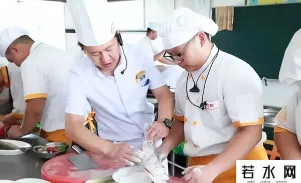 985本硕生转读烹饪技校