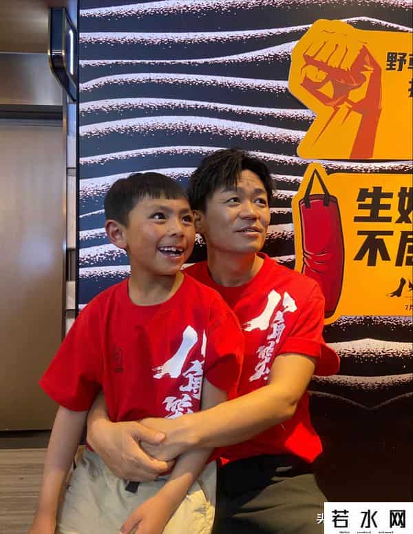 八角笼中预测总票房