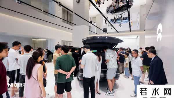 蔚来CEO-不理解为什么还有人买油车