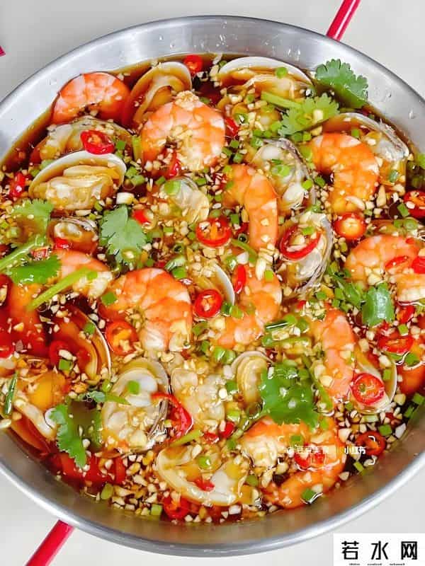 小龙虾价格暴跌年轻人不爱吃了-