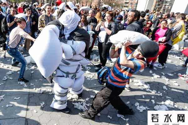 国际枕头大战日