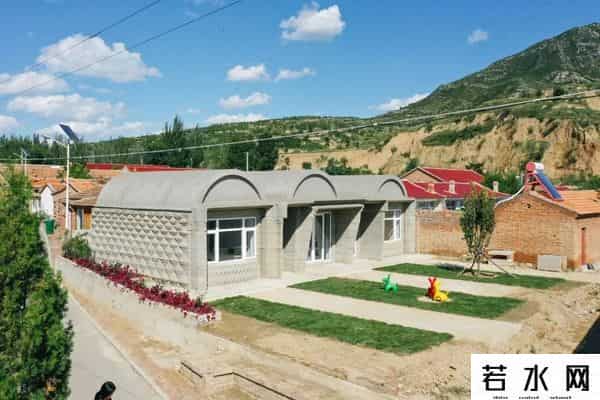 清华教授花20多万为村民3D打印住宅