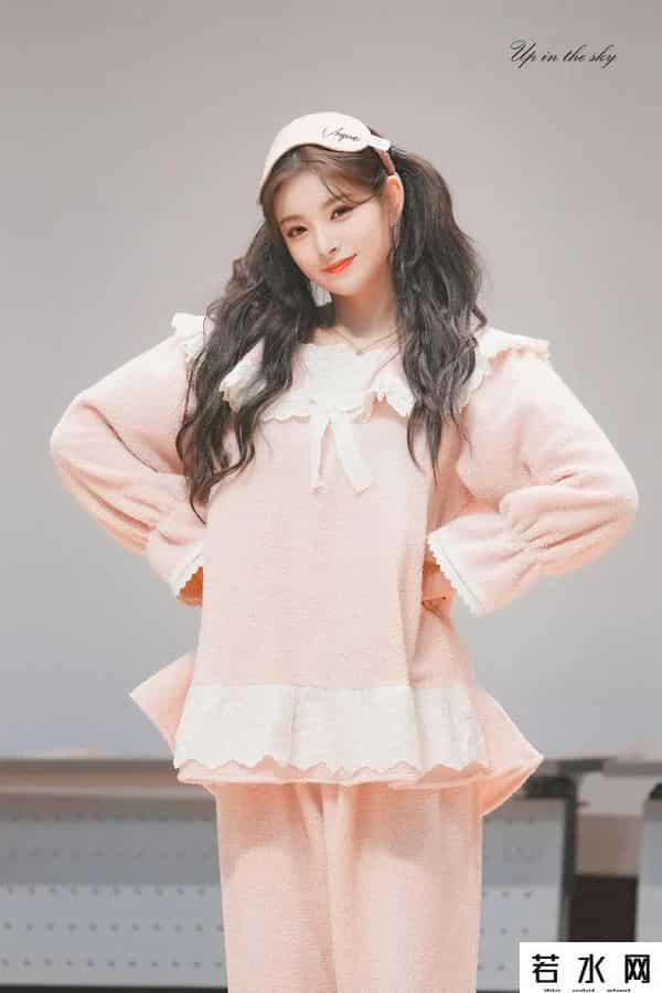 王怡人因学业关系将回国