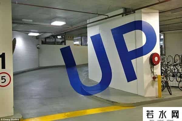 瓦莱里娅 卢基亚诺娃