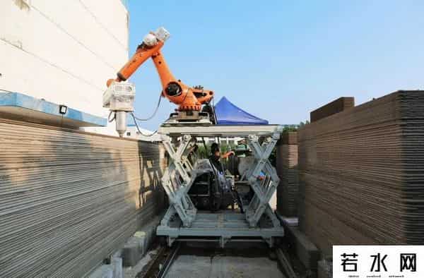 清华教授花20多万为村民3D打印住宅