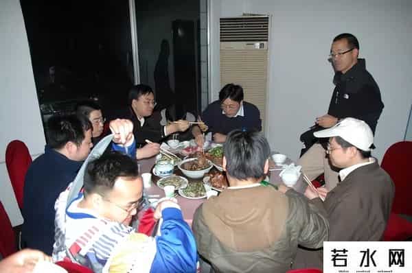 罗永浩 铁公鸡和马屁精的故事