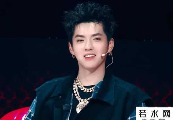 吴亦凡晒大碗宽面