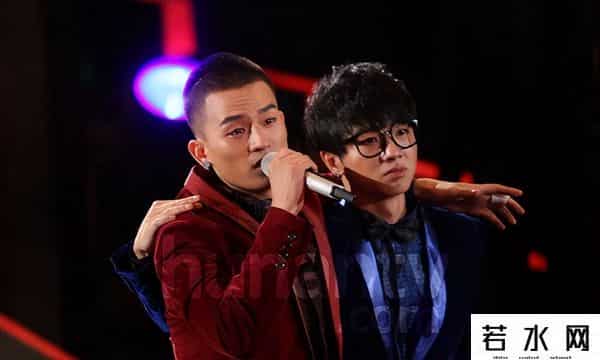 在娱乐圈嗑CP爆红了