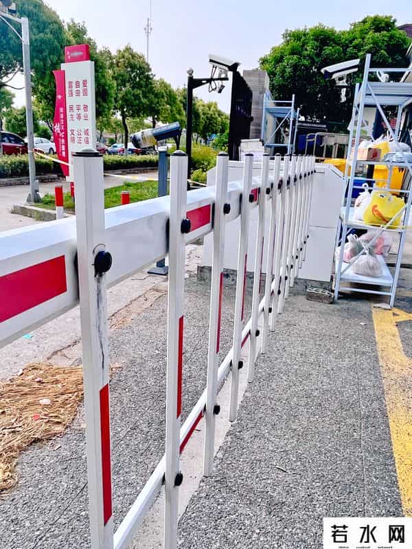 居家隔离时上海居民在干嘛