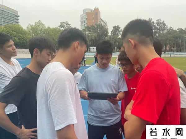 苏炳添又发论文了