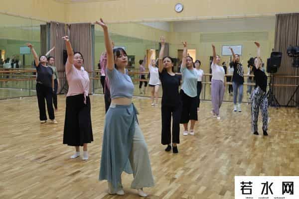 普拉提课程一般多少钱