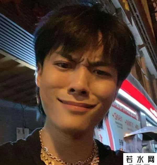 小杨哥的爸爸睡品牌方