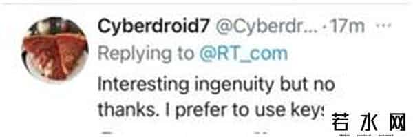 俄男子手中植入5枚芯片可徒手刷门禁