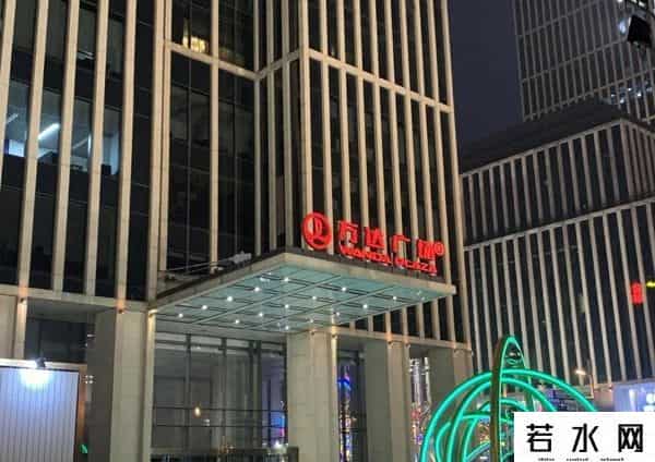 王思聪疑曲线涉足万达业务