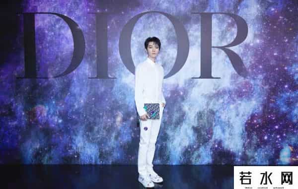 如何看待男色经济