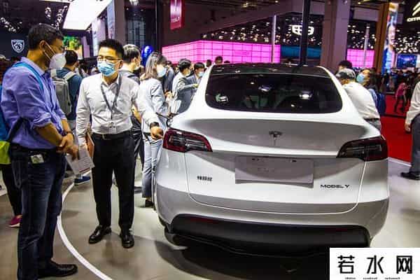 马斯克直播自动驾驶去扎克伯格家