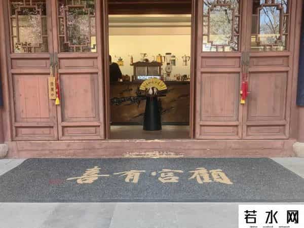 为什么年轻人爱上寺庙咖啡