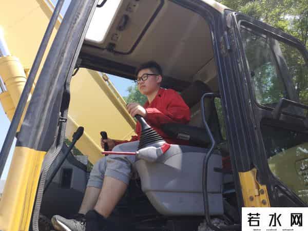 学挖掘机哪家强