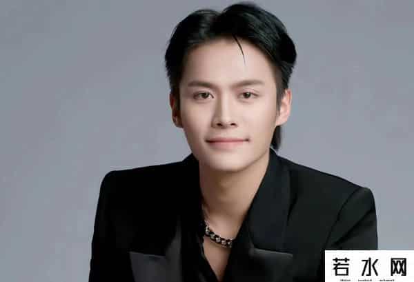 暴风仅剩10余人