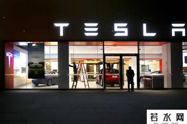 马斯克直播自动驾驶去扎克伯格家