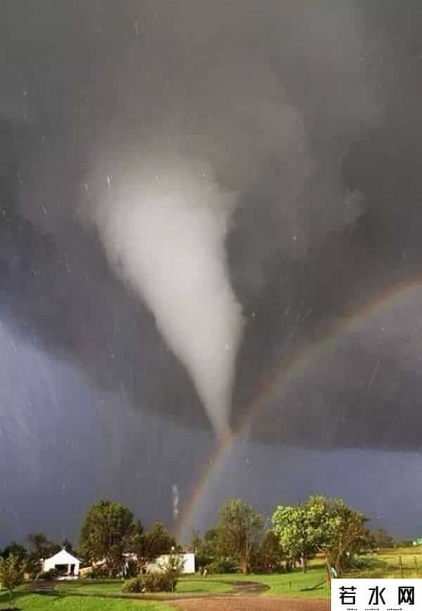 瓦莱里娅 卢基亚诺娃