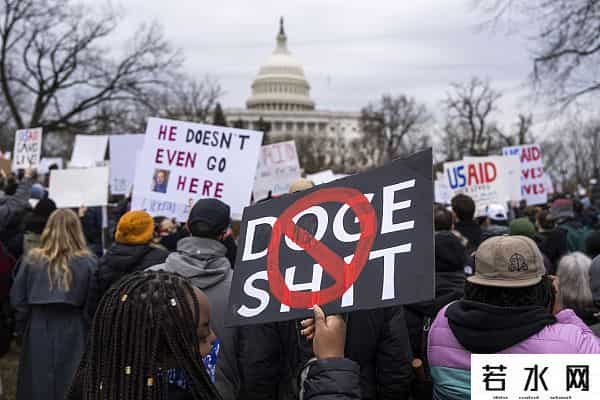马斯克称居家办公让人变懒