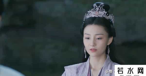 美女曝光全身的图片