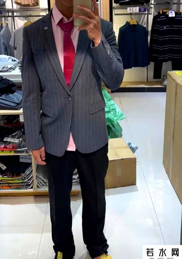 中国人不爱买衣服了