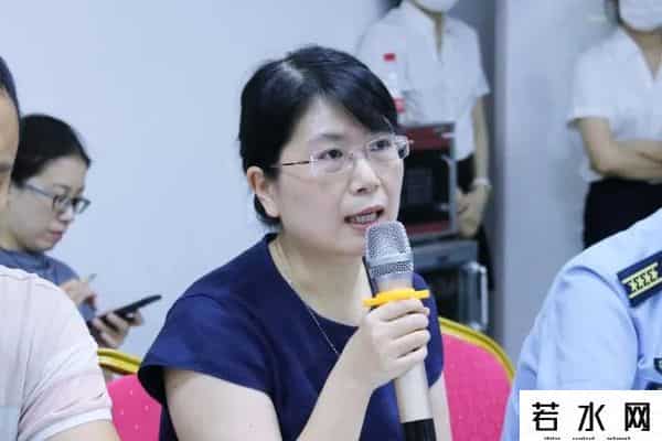 张劲妮个人简历