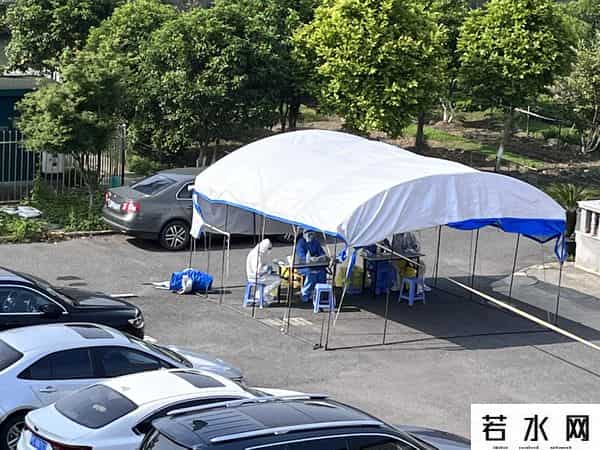 居家隔离时上海居民在干嘛