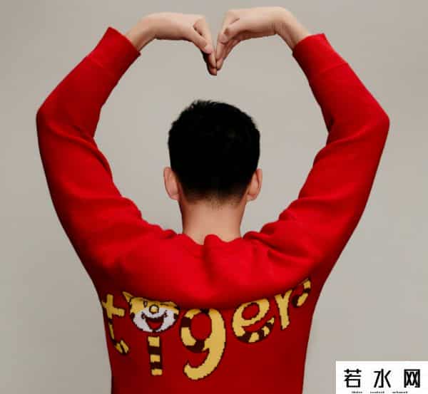 孙杨与泳池渐行渐远