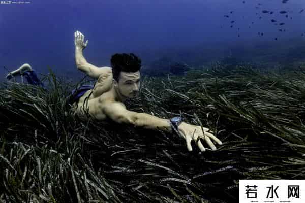 苏炳添空中悬浮跑