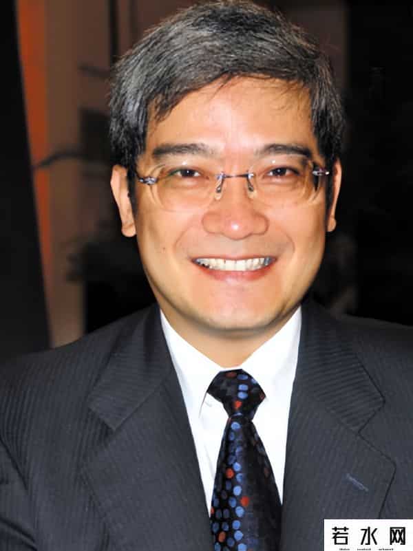 郎咸平六任妻子