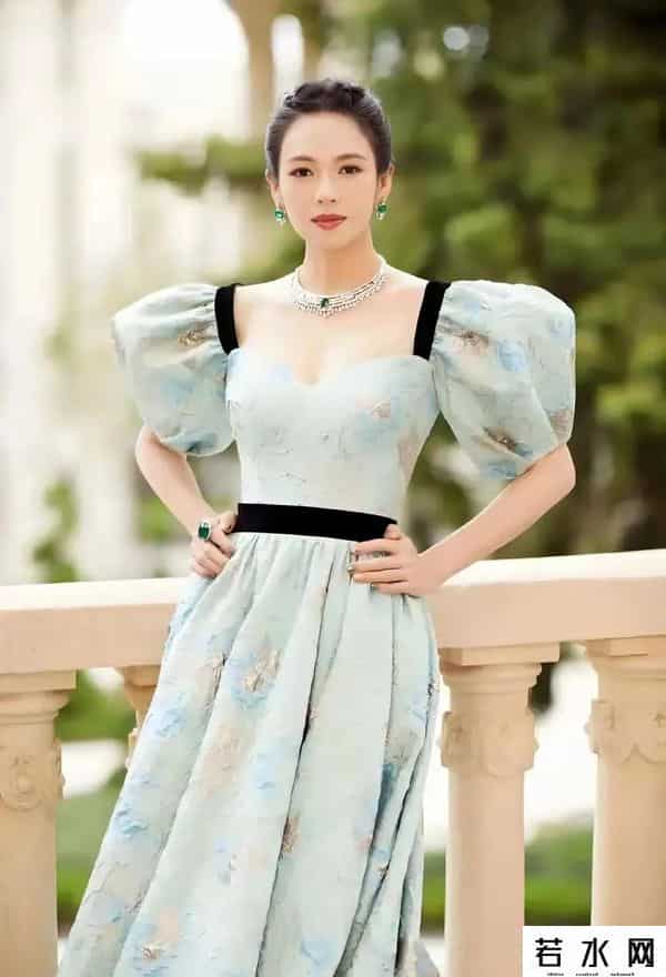 章子怡开蚌的含义