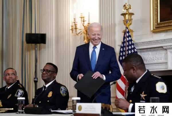 国外网站再被黑